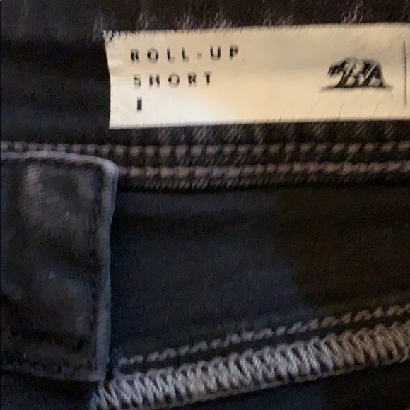 Shorts - Picture 3 of 4